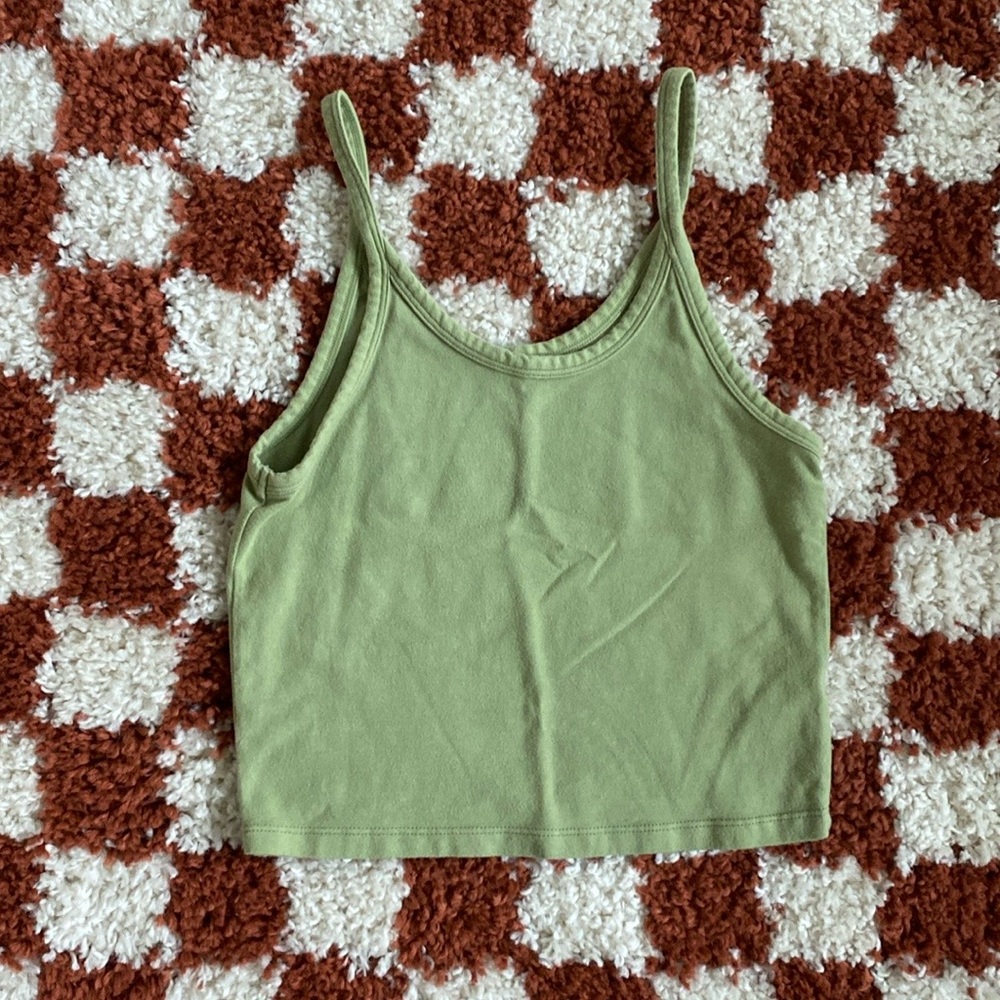 ARQ Crop Tank (Pistachio)